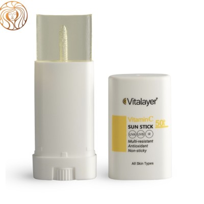 ضد آفتاب استیکی ویتامین سی SPF 50 ویتالیر مناسب انواع پوست